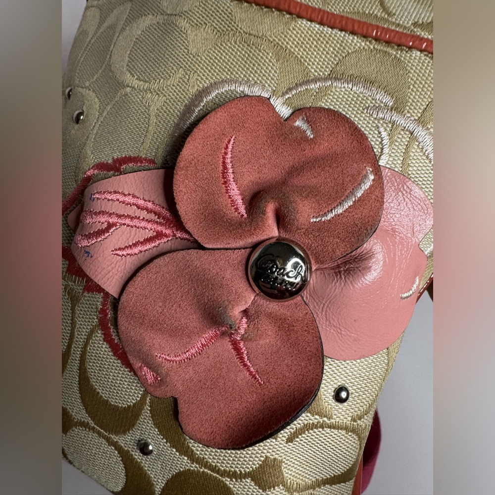 Coach Beige and Pink Floral Crossbody Bag - Picture 2 of 4